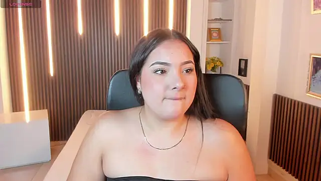 sofiacaramel online show from 11-18-25, 02:53