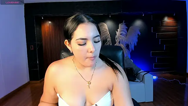 sofiacaramel online show from 12-14-25, 11:49