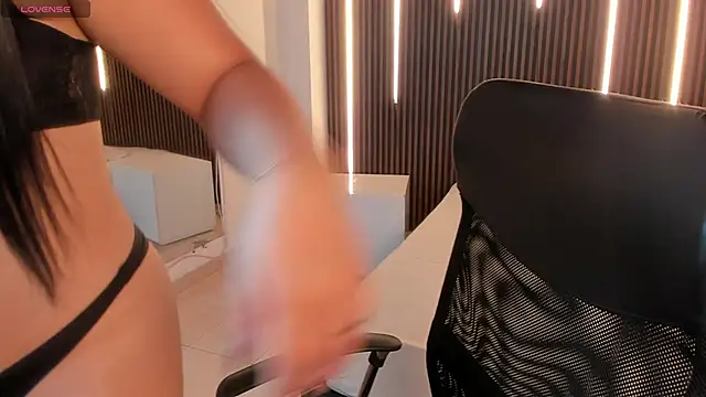 sofiacaramel online show from 11-20-25, 02:29