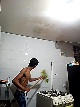 Bruno Hallss online show from 12-02-25, 08:21