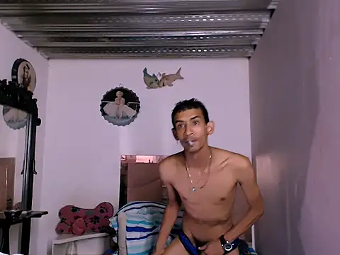 Bruno Hallss online show from 11-21-25, 01:37