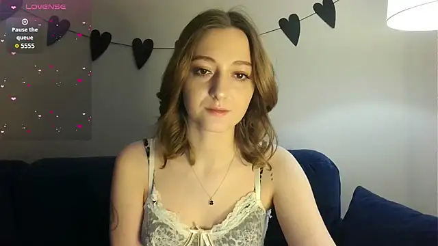 Snapshot of white_liillyy chatting on 02-16-26, 09:24 white liillyy online show from 02-16-26, 09:24