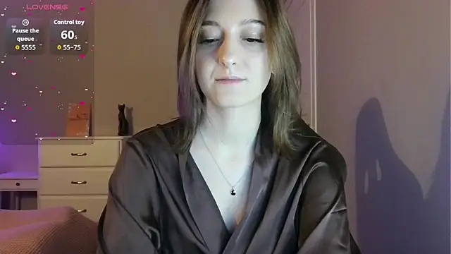 white liillyy online show from 04-07-26, 09:38