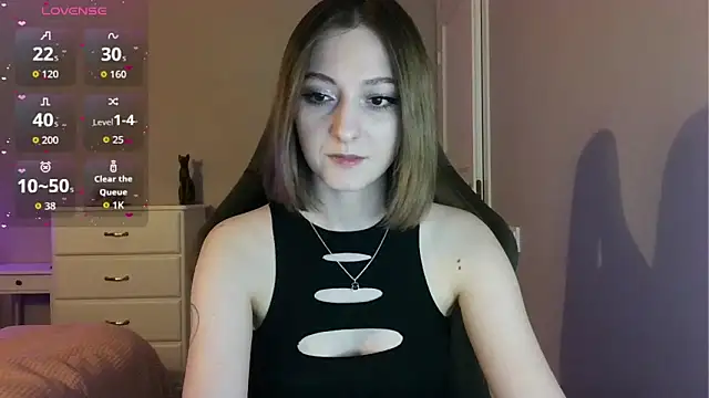 Snapshot of white_liillyy chatting on 06-13-26, 08:07 white liillyy online show from 06-13-26, 08:07