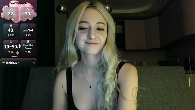 white liillyy online show from 10-17-25, 06:53