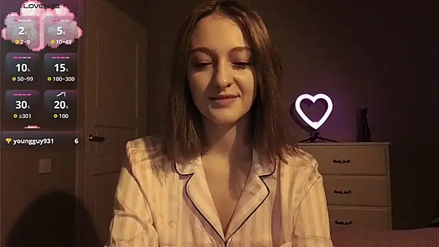 white liillyy online show from 11-10-25, 09:42