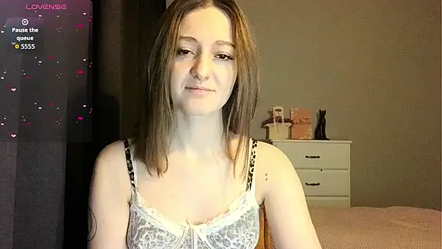 Snapshot of white_liillyy chatting on 02-05-26, 10:05 white liillyy online show from 02-05-26, 10:05