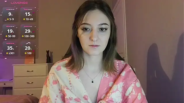 white liillyy online show from 04-22-26, 08:26