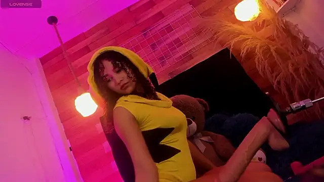 Emily brown04 online show from 02-12-26, 11:43