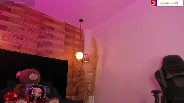 Emily brown04 online show from 01-18-26, 12:30