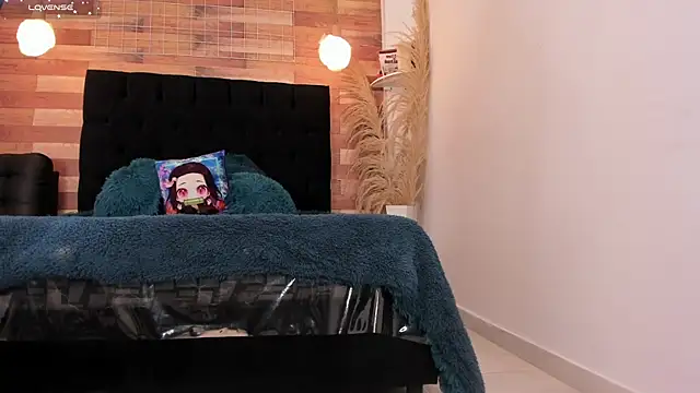 Snapshot of Emily_brown04 chatting on 01-09-26, 11:06 Emily brown04 online show from 01-09-26, 11:06