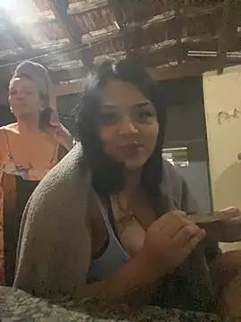 Snapshot of Babebommer chatting on 11-15-25, 03:43 Babebommer online show from 11-15-25, 03:43