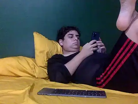 Snapshot of Thiagoforyou chatting on 10-19-25, 07:11 Thiagoforyou online show from 10-19-25, 07:11