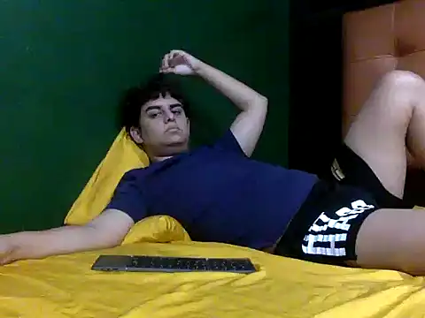 Snapshot of Thiagoforyou chatting on 10-04-25, 07:10 Thiagoforyou online show from 10-04-25, 07:10