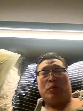 tashaninlife online show from 11-28-25, 02:45