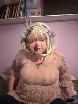 KadiSparkle online show from 11-01-25, 01:12