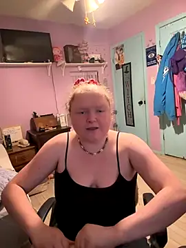 KadiSparkle online show from 11-04-25, 01:42