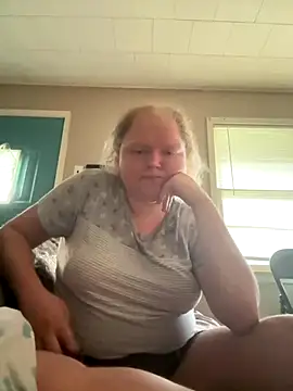 KadiSparkle online show from 09-30-25, 09:43