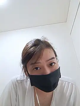 Snapshot of taru1225 chatting on 05-31-26, 01:17 taru1225 online show from 05-31-26, 01:17