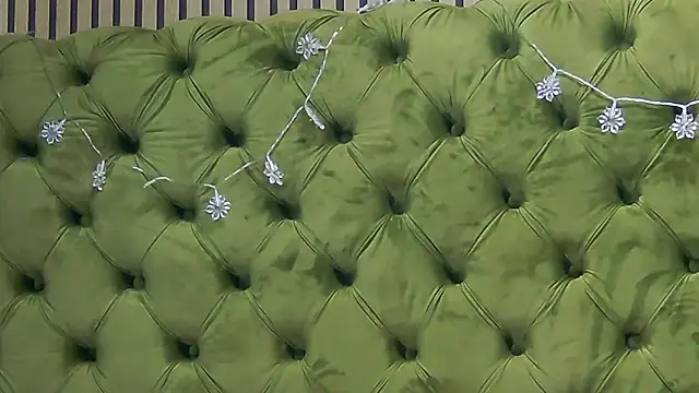 LunaHart online show from 01-15-26, 01:47