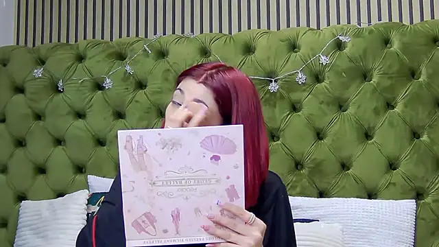 LunaHart online show from 01-18-26, 07:39