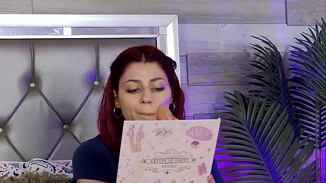 LunaHart online show from 04-05-26, 06:09