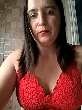 Snapshot of EvelinCutex chatting on 10-10-25, 05:52 EvelinCutex online show from 10-10-25, 05:52