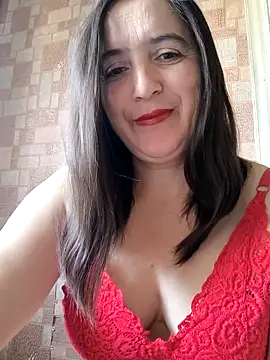 Snapshot of EvelinCutex chatting on 10-30-25, 08:34 EvelinCutex online show from 10-30-25, 08:34