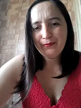 Snapshot of EvelinCutex chatting on 10-04-25, 06:15 EvelinCutex online show from 10-04-25, 06:15