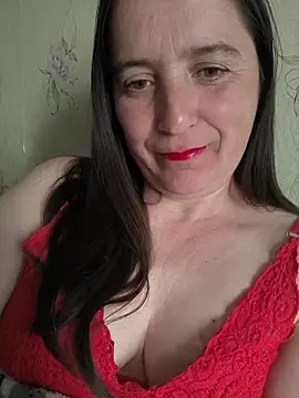 Snapshot of EvelinCutex chatting on 05-15-26, 11:41 EvelinCutex online show from 05-15-26, 11:41