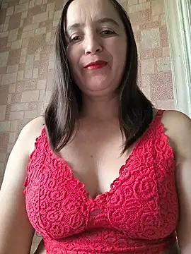 Snapshot of EvelinCutex chatting on 10-15-25, 11:07 EvelinCutex online show from 10-15-25, 11:07