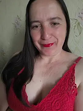 Snapshot of EvelinCutex chatting on 05-18-26, 07:02 EvelinCutex online show from 05-18-26, 07:02