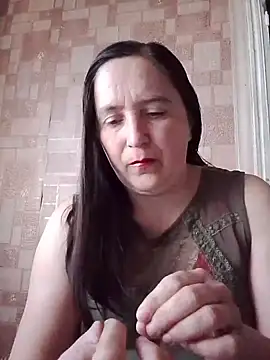 Snapshot of EvelinCutex chatting on 06-02-26, 06:02 EvelinCutex online show from 06-02-26, 06:02