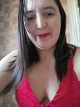 Snapshot of EvelinCutex chatting on 10-22-25, 06:35 EvelinCutex online show from 10-22-25, 06:35