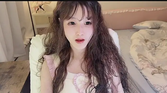 Snapshot of FuFu-puff chatting on 04-10-26, 04:58 FuFu-puff online show from 04-10-26, 04:58