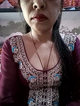 Paakhi-Singh online show from 12-20-25, 06:38