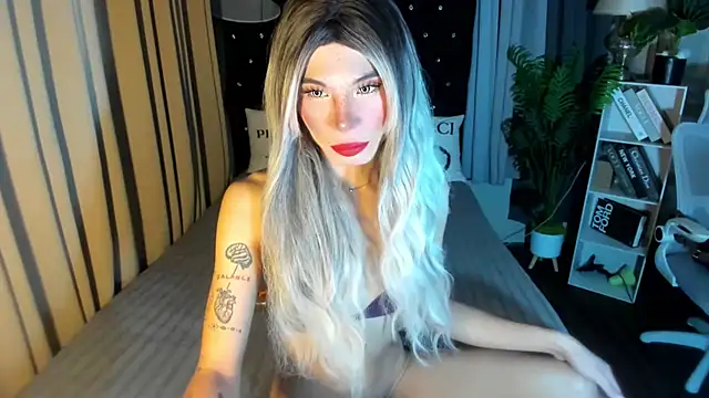 samantha fox8 online show from 10-10-25, 12:33