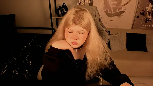 LilithNelson online show from 10-07-25, 05:25