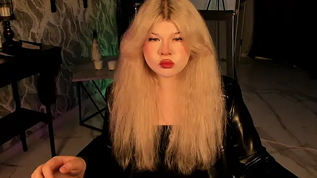 LilithNelson online show from 10-14-25, 02:28