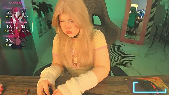 LilithNelson online show from 12-15-25, 07:25