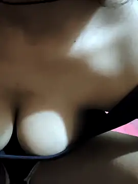 RAYI Queen 2 online show from 03-18-26, 01:02