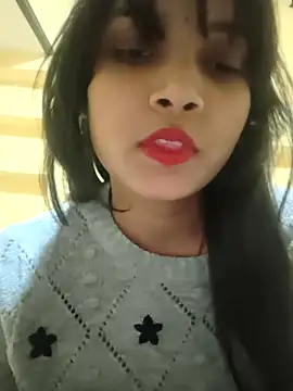 Snapshot of RAYI_Queen_2 chatting on 11-05-25, 07:06 RAYI Queen 2 online show from 11-05-25, 07:06