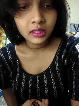 RAYI Queen 2 online show from 11-24-25, 09:31