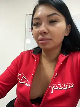 Snapshot of Mia_stepMOM chatting on 10-18-25, 06:15 Mia stepMOM online show from 10-18-25, 06:15