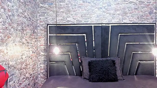 WILD FIREE  online show from 02-07-26, 07:44