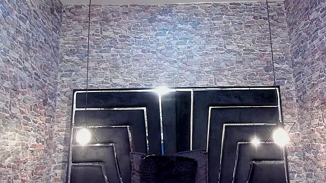 WILD FIREE  online show from 02-02-26, 08:08