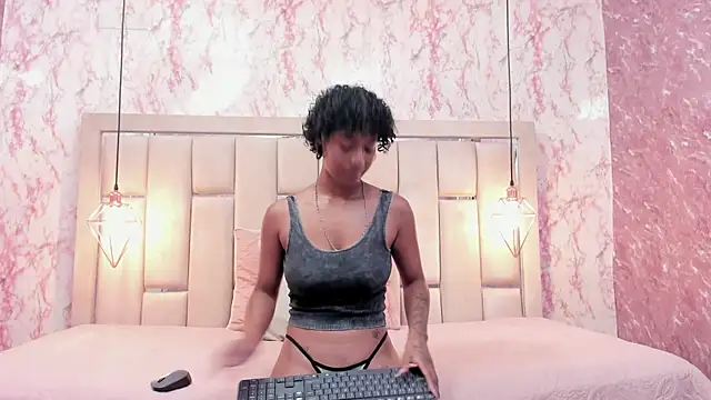 WILD FIREE  online show from 11-14-25, 08:23