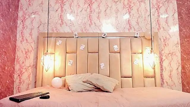 WILD FIREE  online show from 10-31-25, 08:49