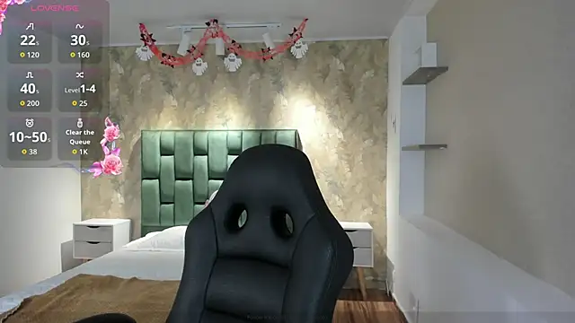 Saya Amaretto1 online show from 10-25-25, 08:09