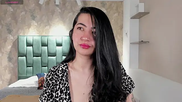 Saya Amaretto1 online show from 11-13-25, 08:35